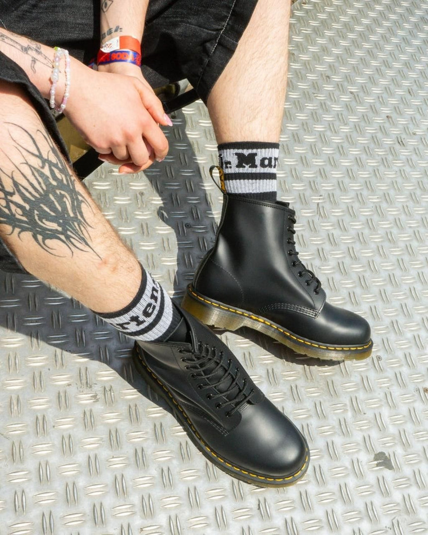 1460 Smooth Leather Lace Up Men's Boots
