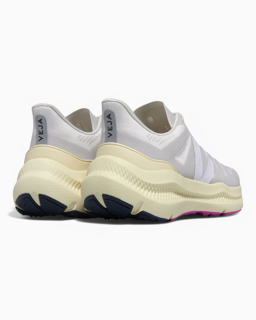 Condor 3 Engineered Mesh CDR Men's Running Shoes