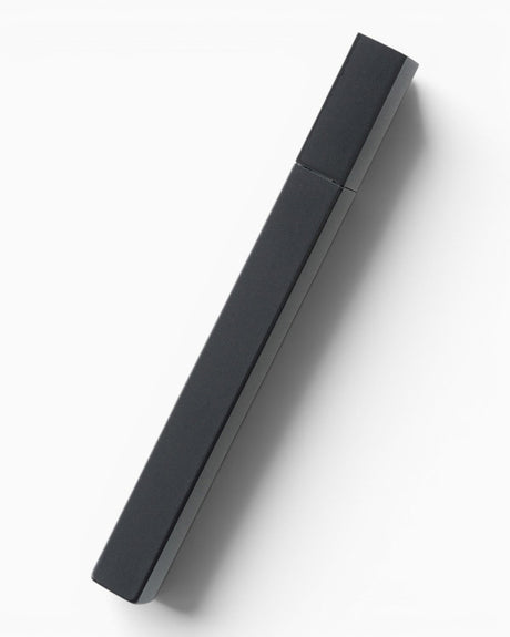 Queue Petrol Lighter - Mono Black
