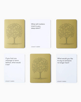 Vitruta Legacy Cards, yaşam ve miras üzerine düşünmeye yardımcı olan 52 adet altın varaklı ağaç desenli kart seti.