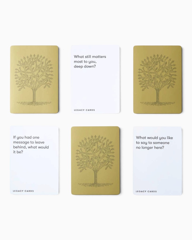 Vitruta Legacy Cards, yaşam ve miras üzerine düşünmeye yardımcı olan 52 adet altın varaklı ağaç desenli kart seti.