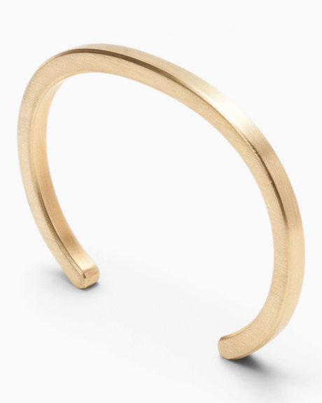 vitruta Radial Cuff pirinç bileklik, oval profilli ve hafif eğimli kenarlara sahip minimalist tasarım