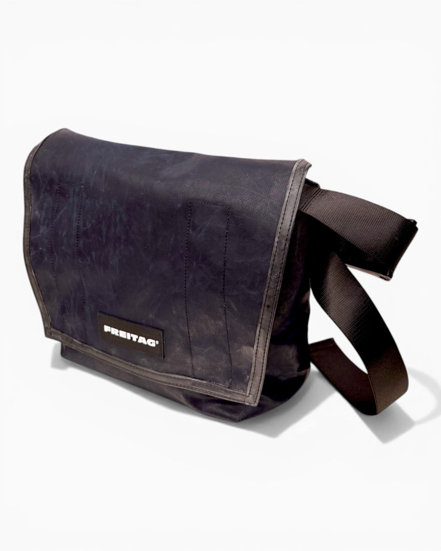 F14 Dexter Messenger Bag