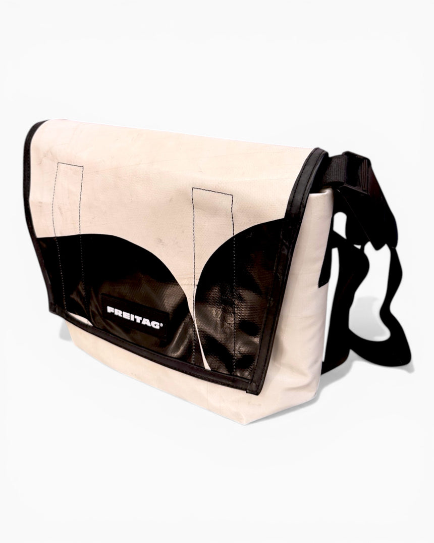 F14 Dexter Messenger Bag