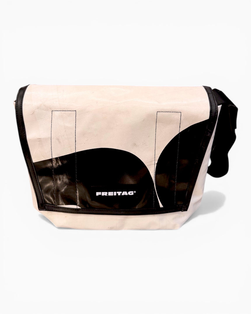 F14 Dexter Messenger Bag