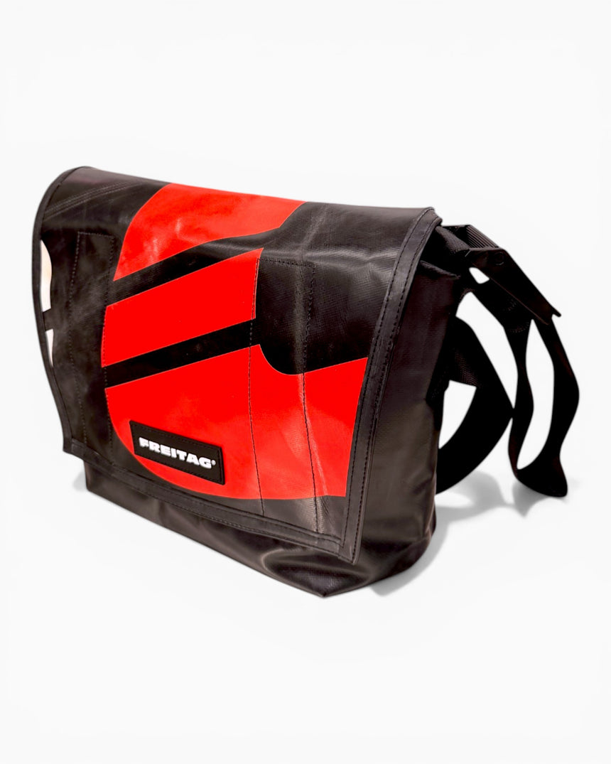 F14 Dexter Messenger Bag