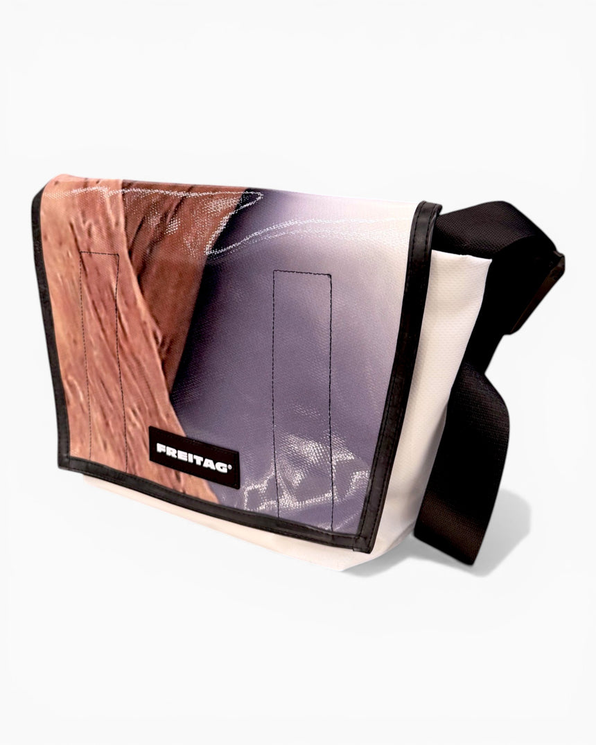 F14 Dexter Messenger Bag