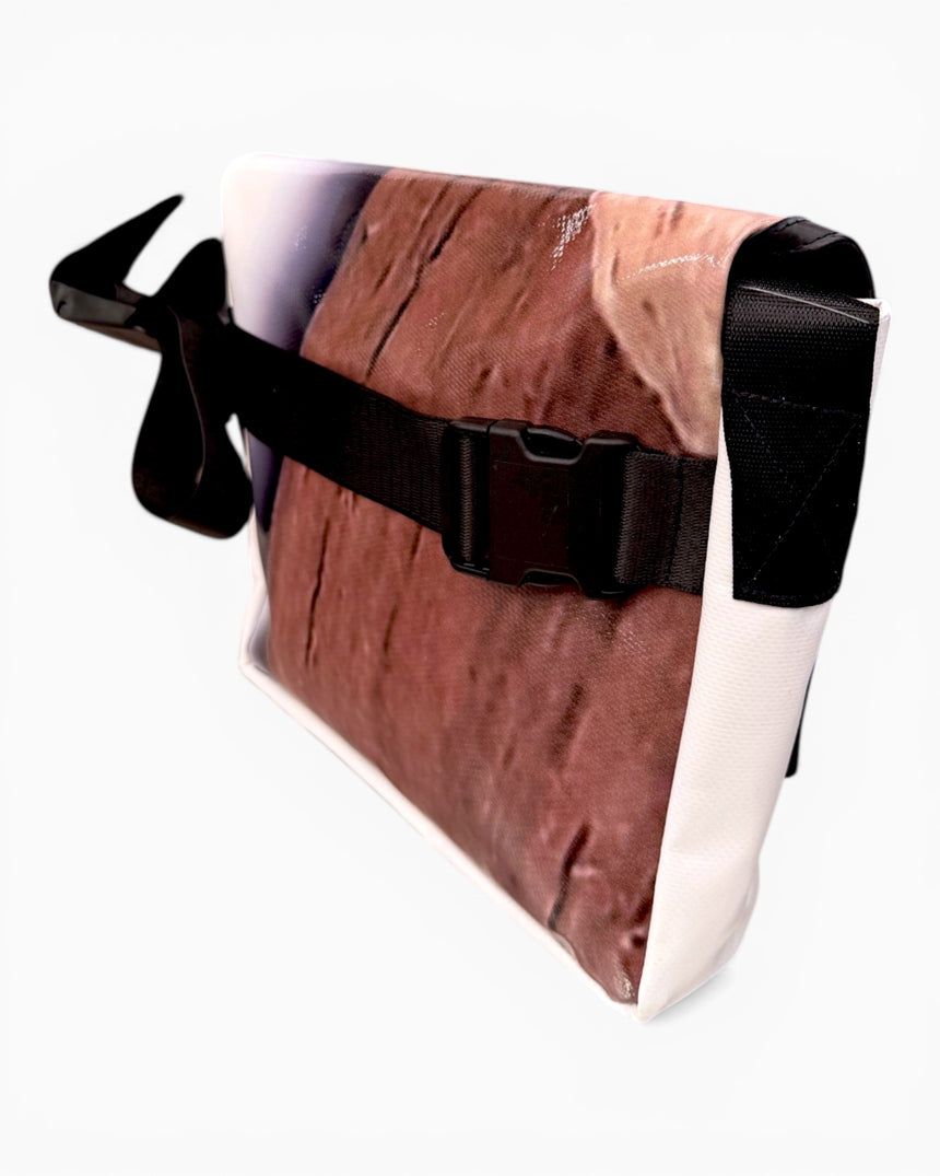 F14 Dexter Messenger Bag