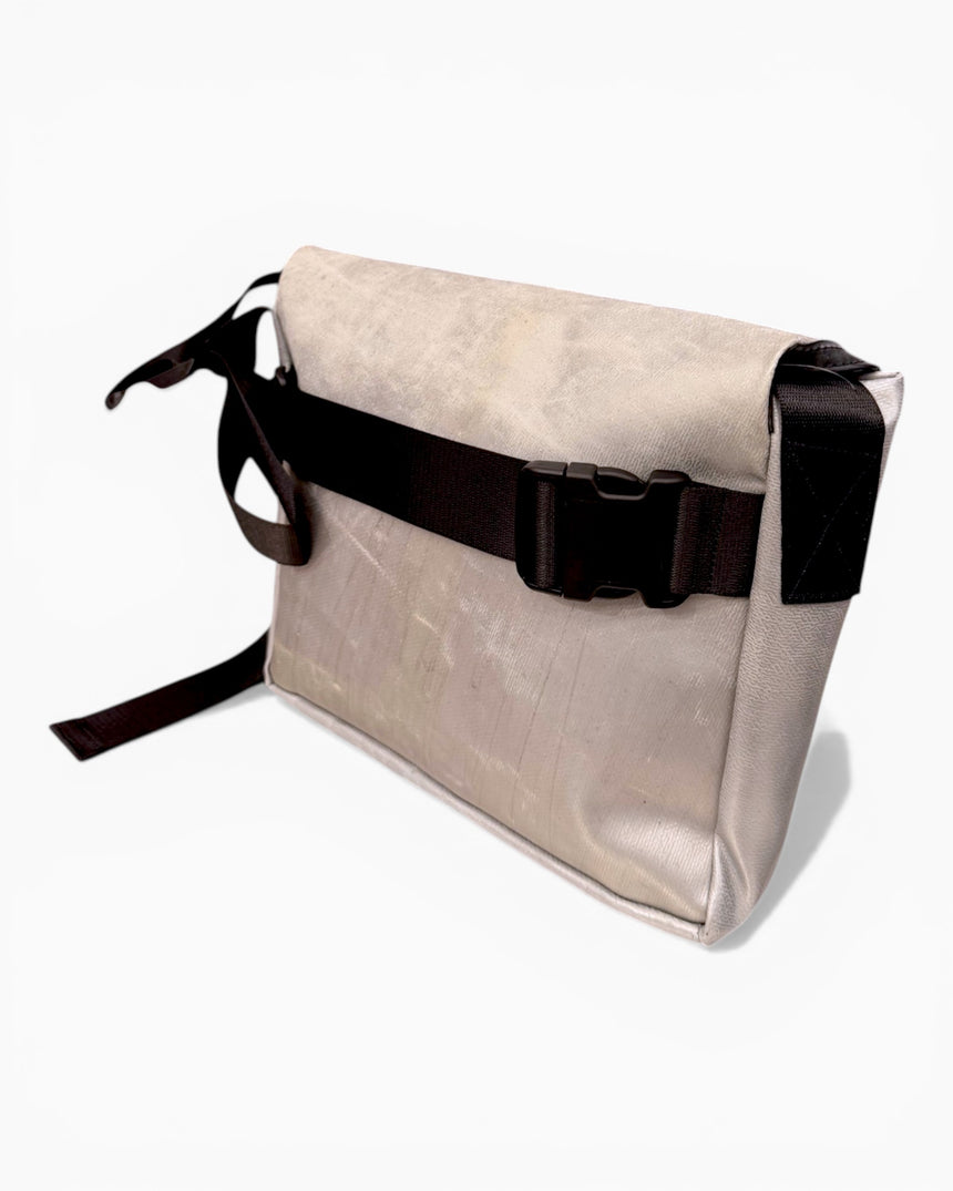 F14 Dexter Messenger Bag