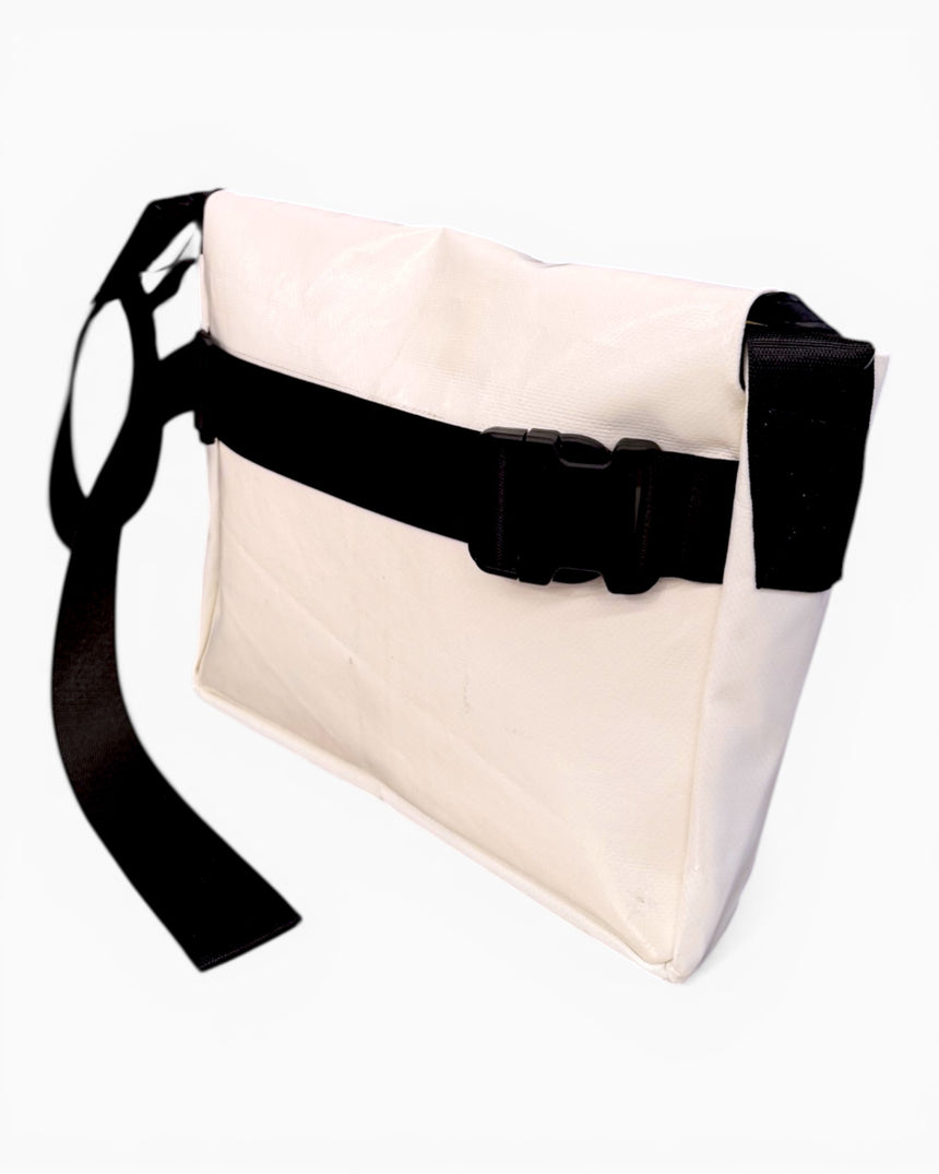 F14 Dexter Messenger Bag