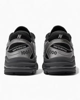 1000 Sneakers