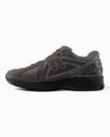 1906R Men's Sneakers
