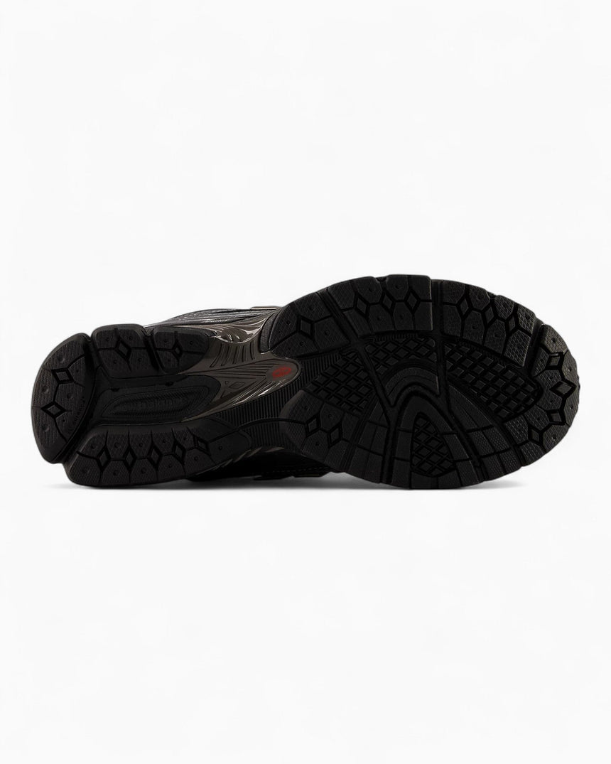 1906R Men's Sneakers