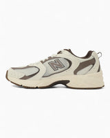530 Sneakers
