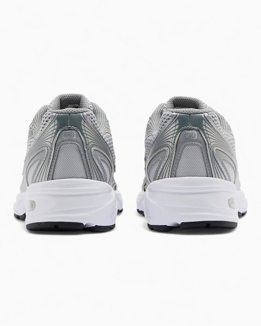 740 Men's Sneakers