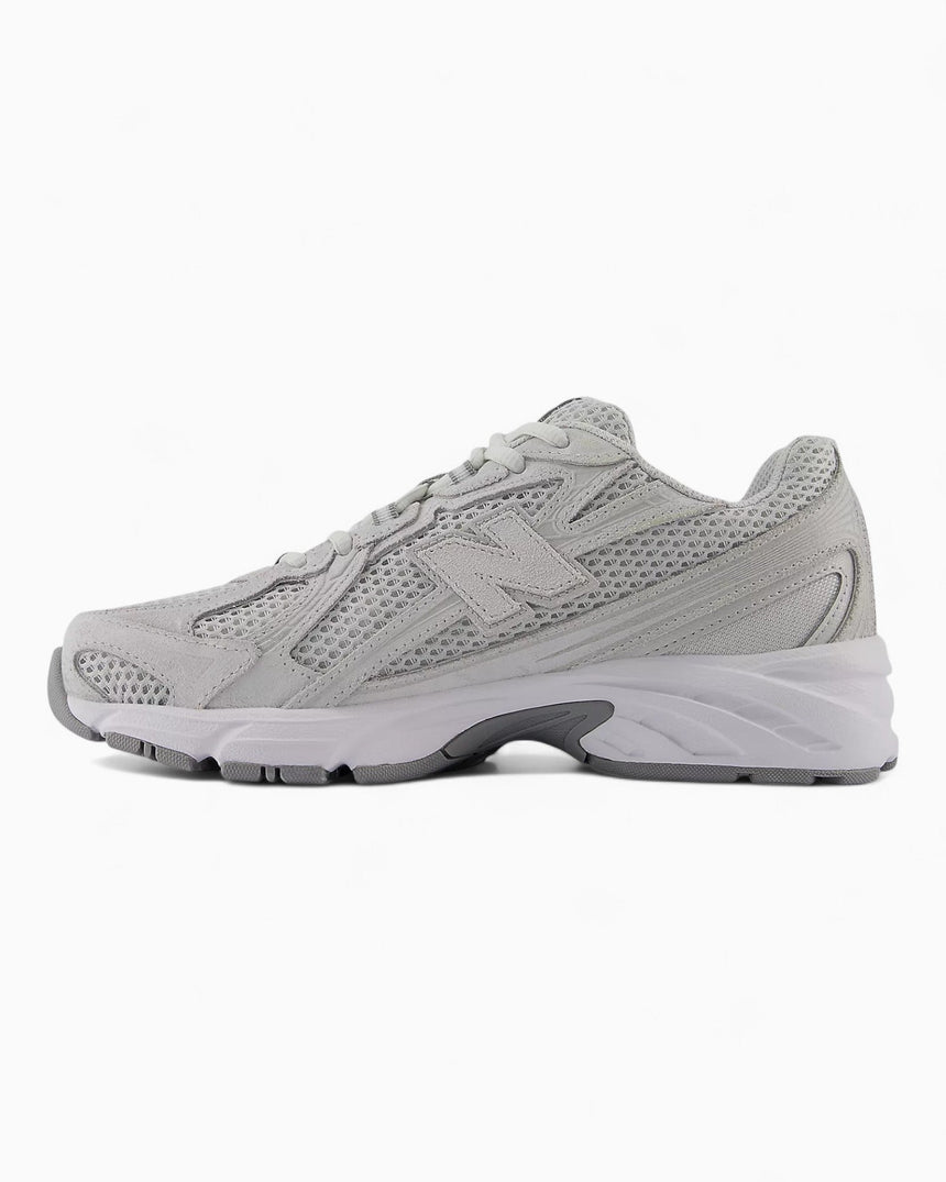 740 Women's Sneakers
