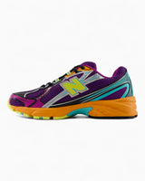 740 Women's Sneakers