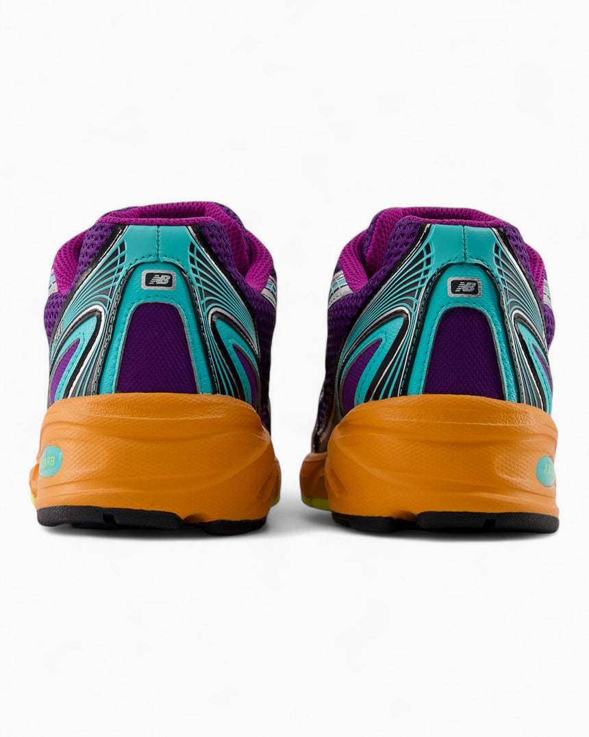 740 Women's Sneakers