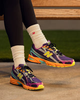 740 Women's Sneakers