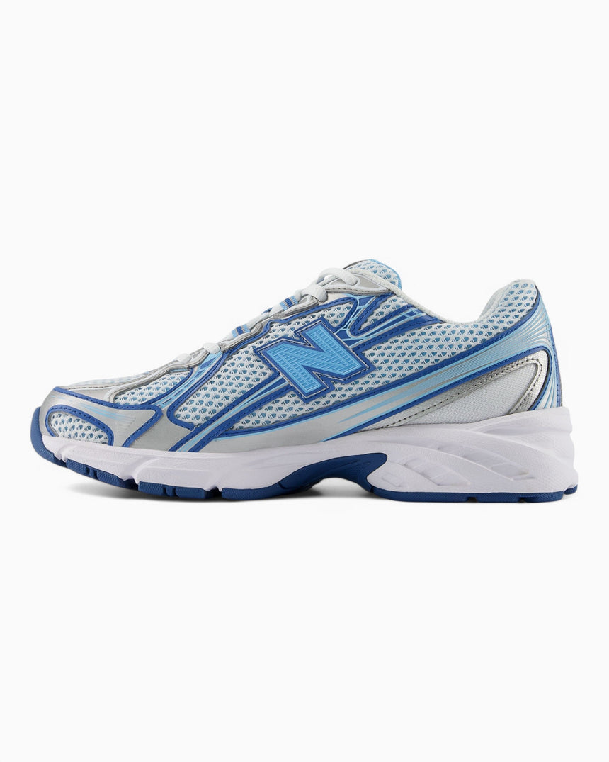 740 Women's Sneakers
