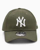 NY Yankees League Essential 9FORTY Cap