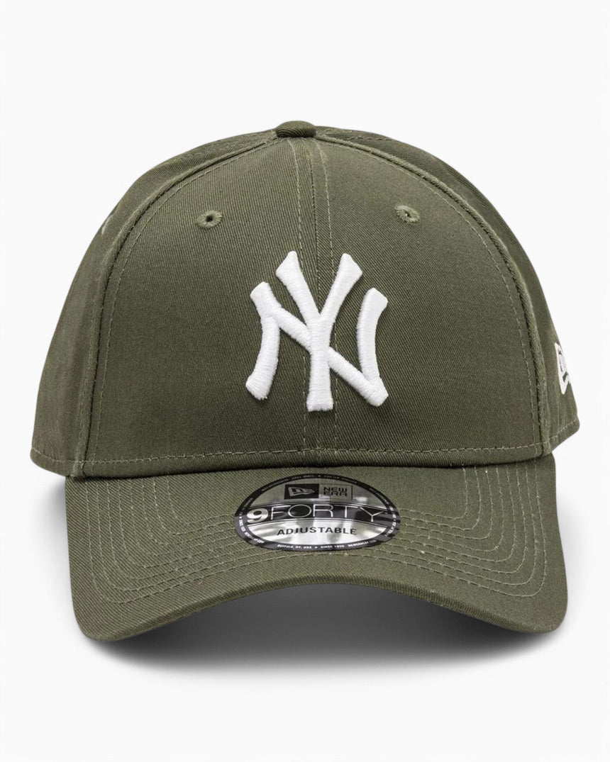 NY Yankees League Essential 9FORTY Cap