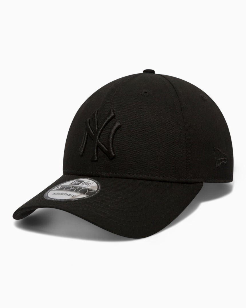 NY Yankees League Essential 9FORTY Cap