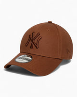 New Era NY Yankees League Essentials 9FORTY Şapka Brown