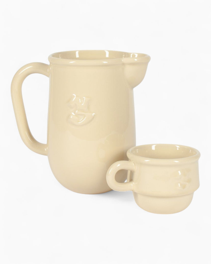Kantine Pitcher