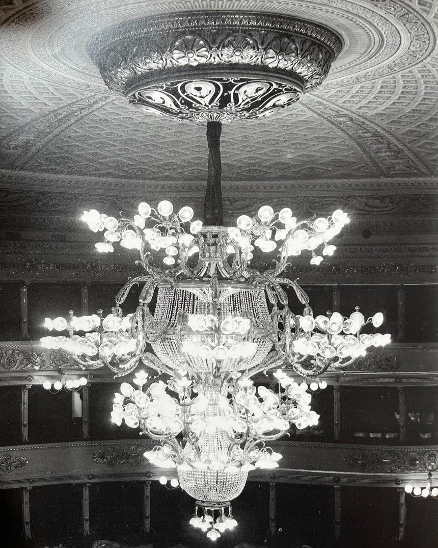 Pestil Books for vitruta Da Un Palco Della Scala