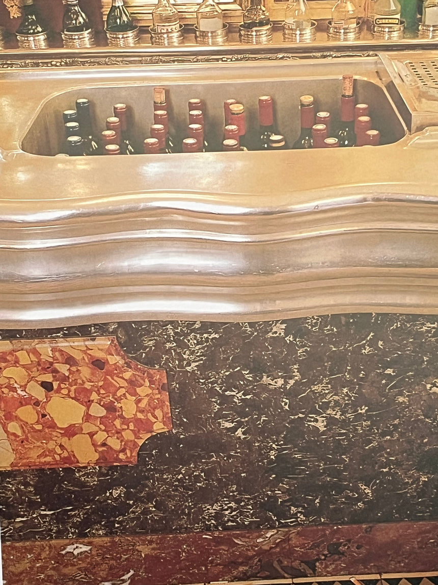 Pestil Books for vitruta The French Cafe