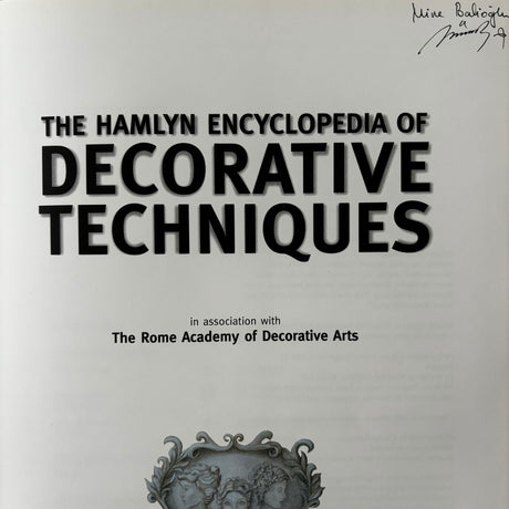 Pestil Books for vitruta The Hamlyn Encyclopedia of Decorative Techniques