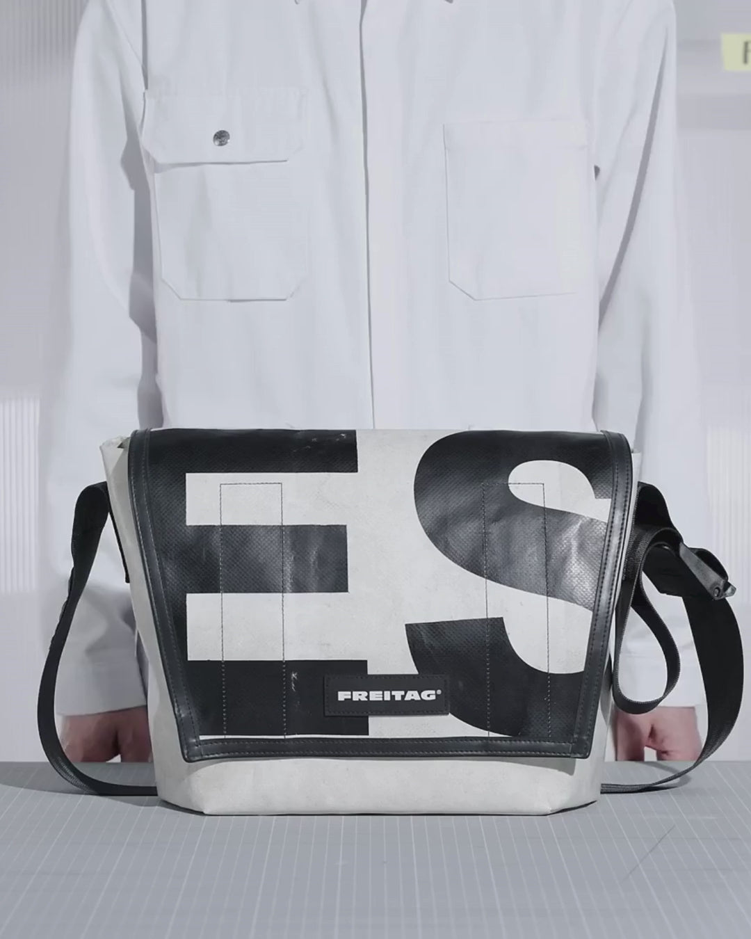 FREITAG F14 DEXTER ブラック/ホワイト freitag f14 dexter 黒 白 【公式通販】