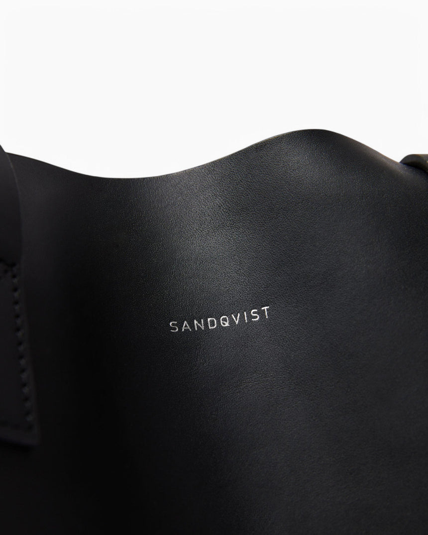 Iris Shoulder Bag