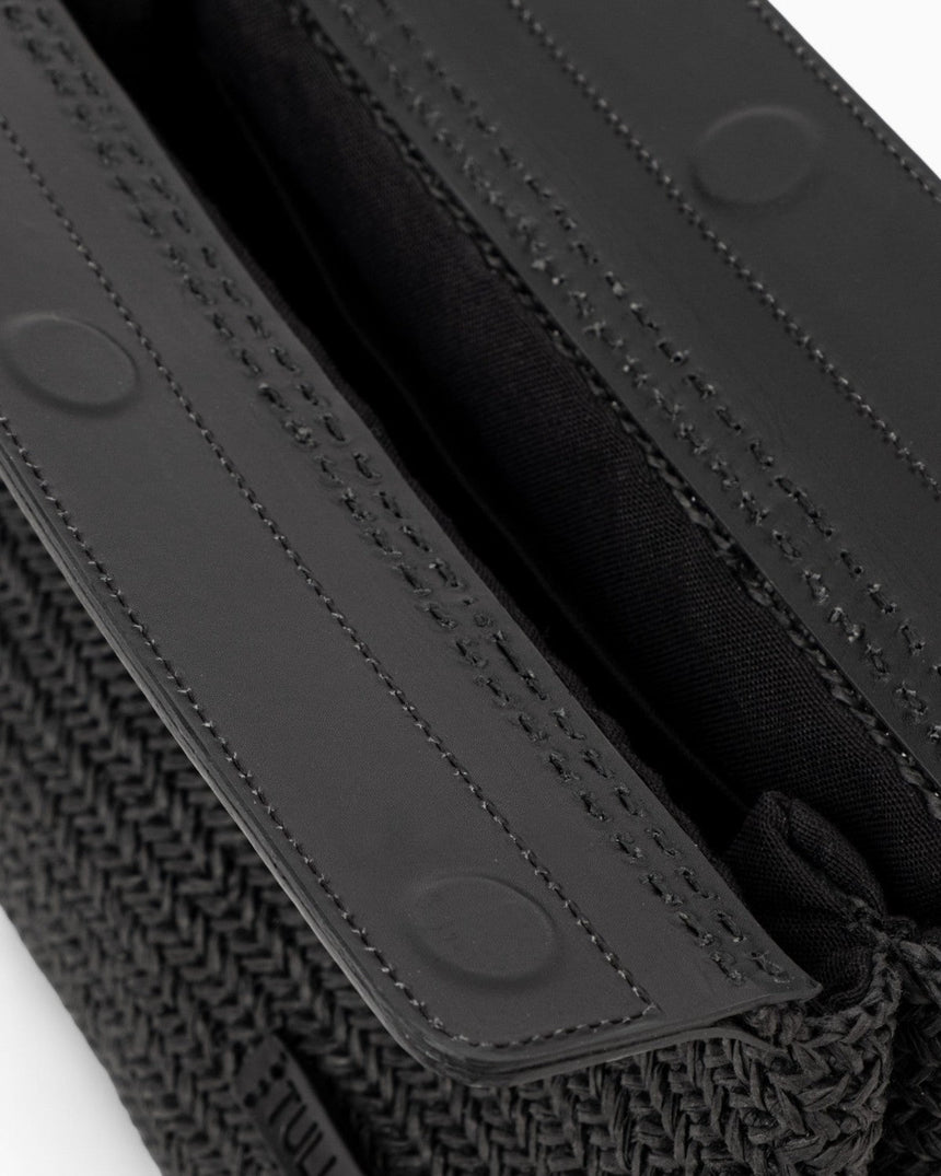 Tullaa Sara Clutch