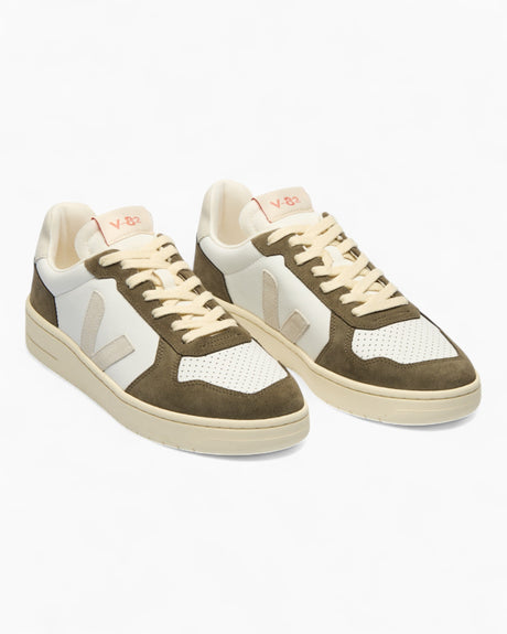 VEJA V-82 Grained Leather Erkek Sneaker